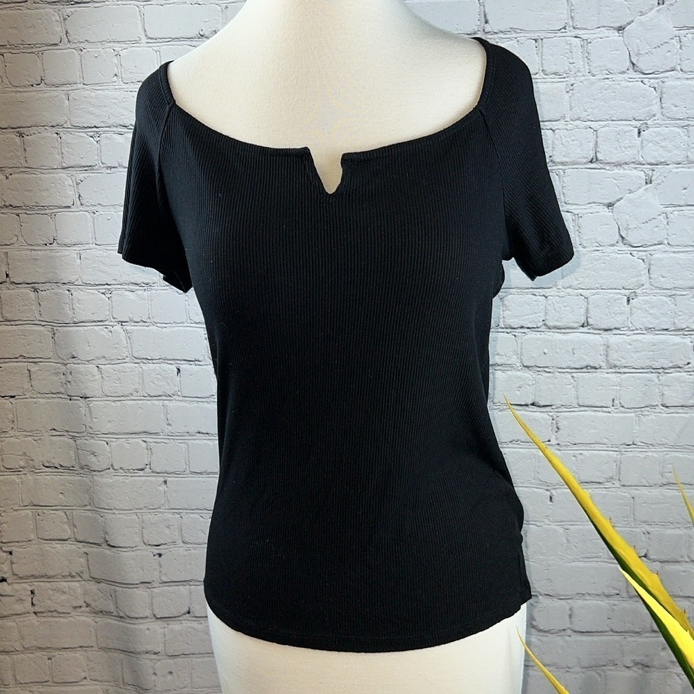 BEBE Black Ribbed T Shirt Y2K Swarovski‎ Crystal Logo Short Sleeve Top L